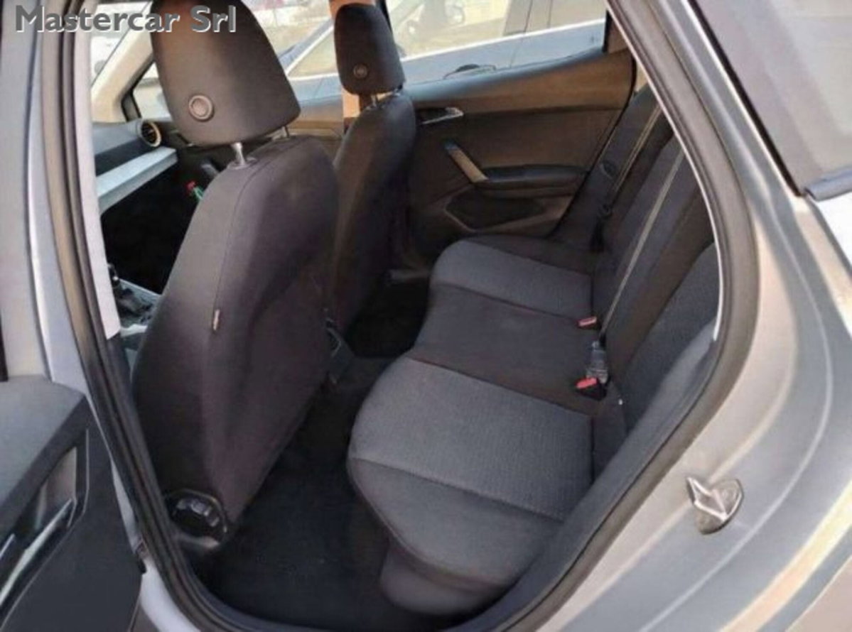 SEAT Arona 1.0 ecotsi Style 95cv (7)
