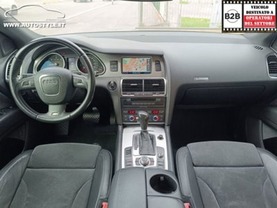 Audi Q7 3.0 V6 TDI 240 CV clean diesel quattro tiptronic (11)