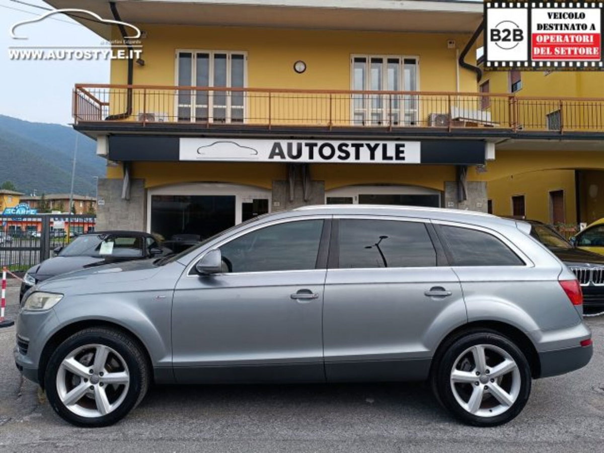 Audi Q7 3.0 V6 TDI 240 CV clean diesel quattro tiptronic (5)