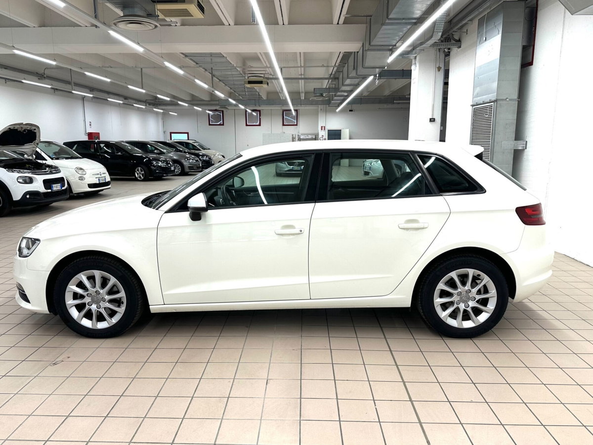 Audi A3 Sportback 1.6 TDI clean diesel S tronic Business (5)