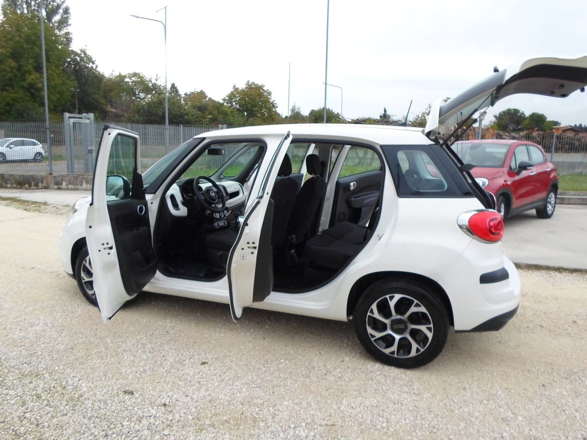 Fiat 500L 1.3 Multijet 95 CV Dualogic Mirror (12)