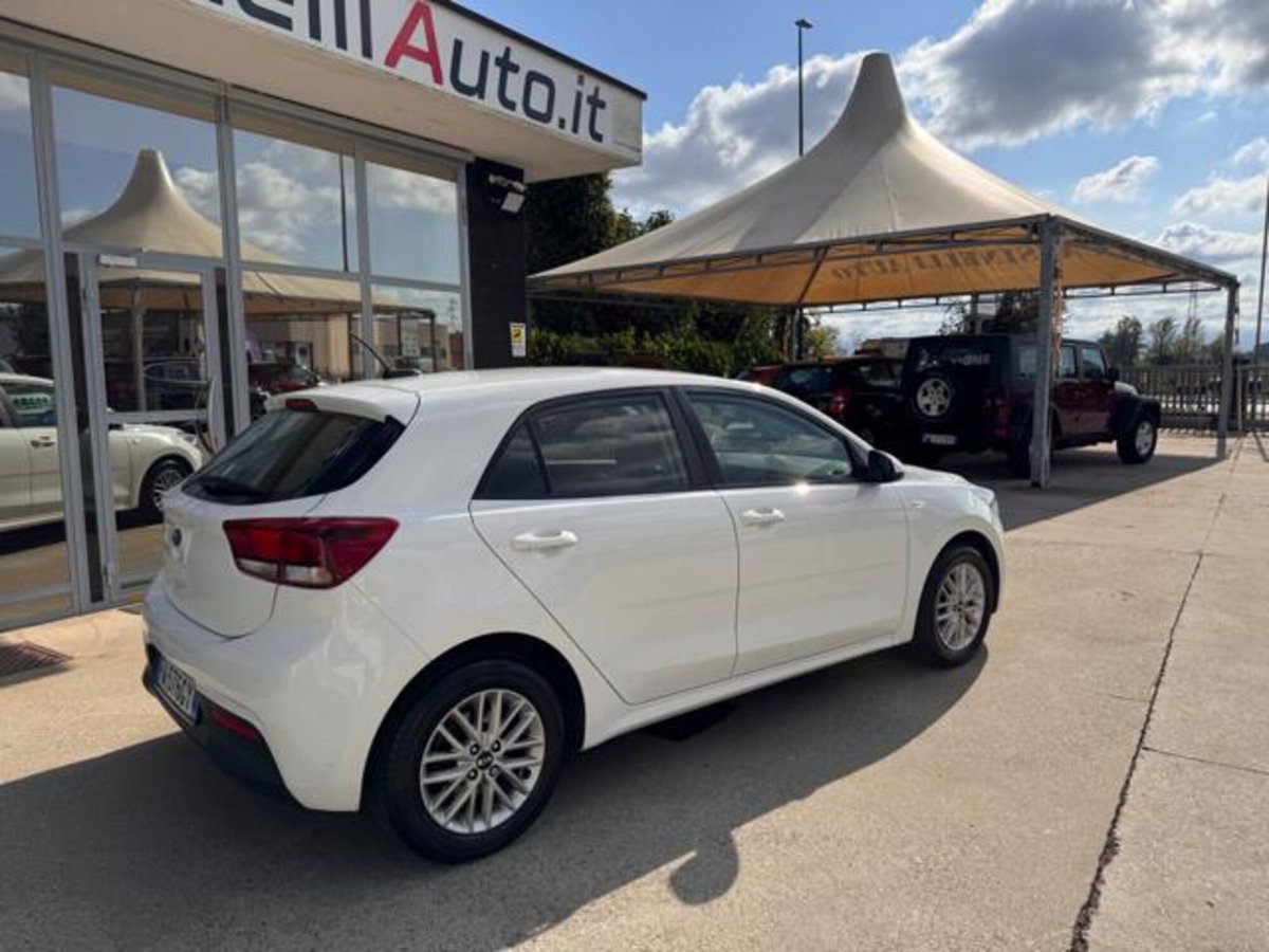 Kia Rio 1.0 T-GDi 12V Evolution (4)