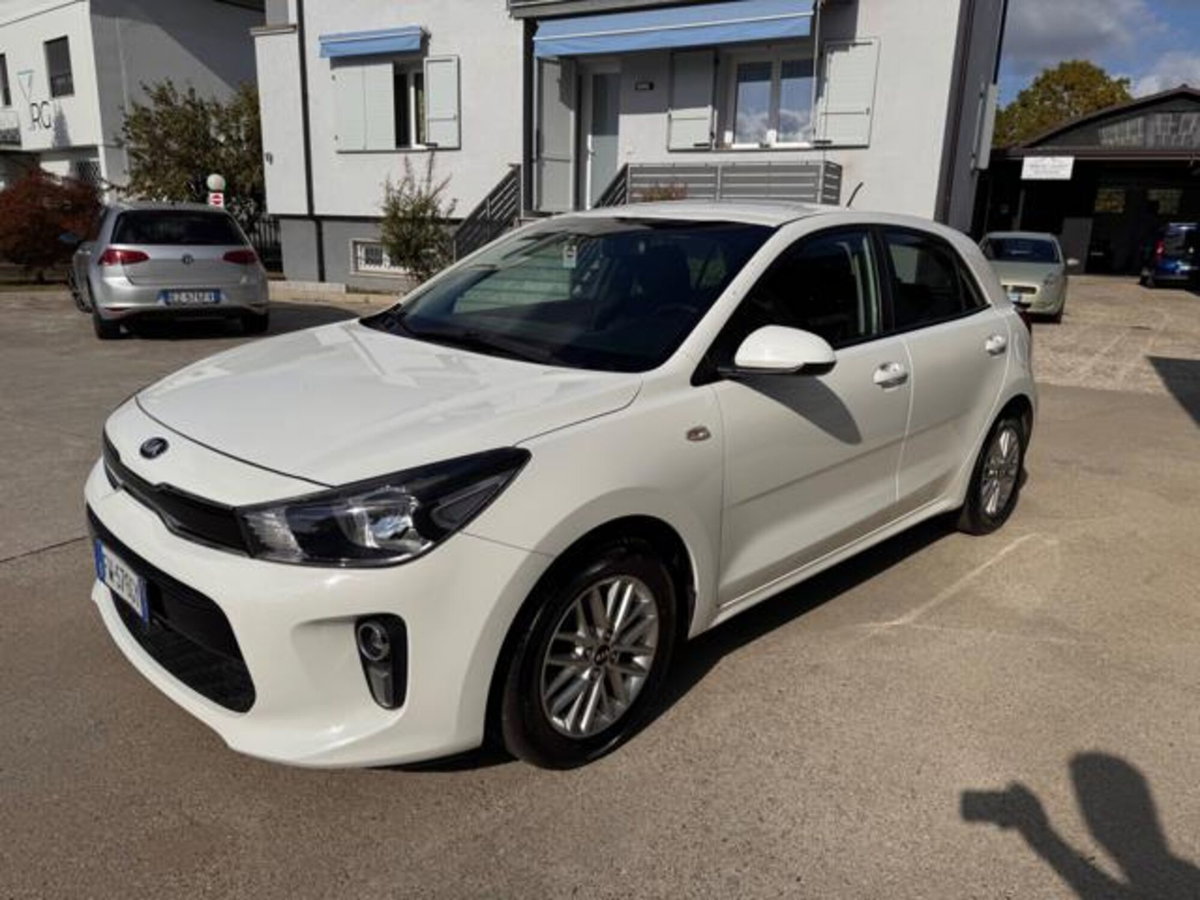 Kia Rio 1.0 T-GDi 12V Evolution (6)