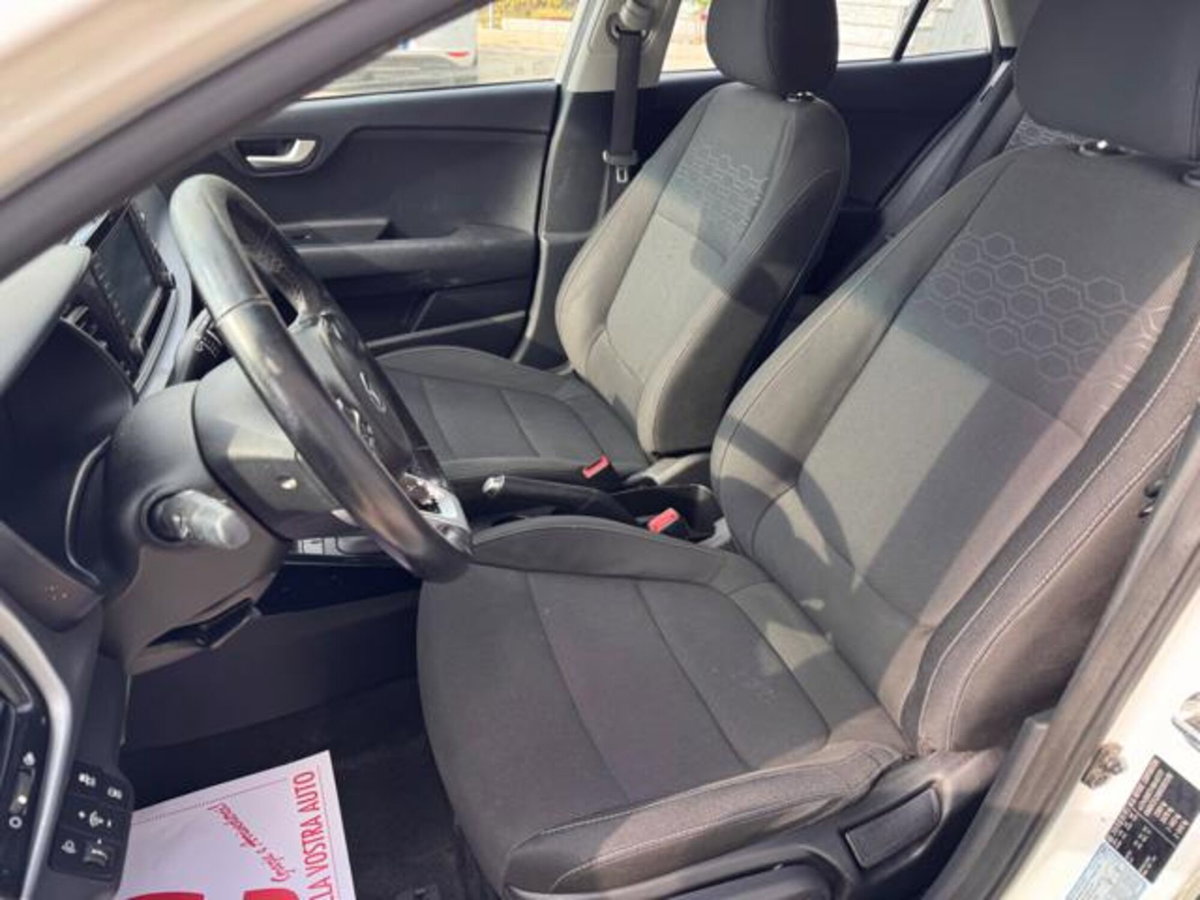 Kia Rio 1.0 T-GDi 12V Evolution (9)