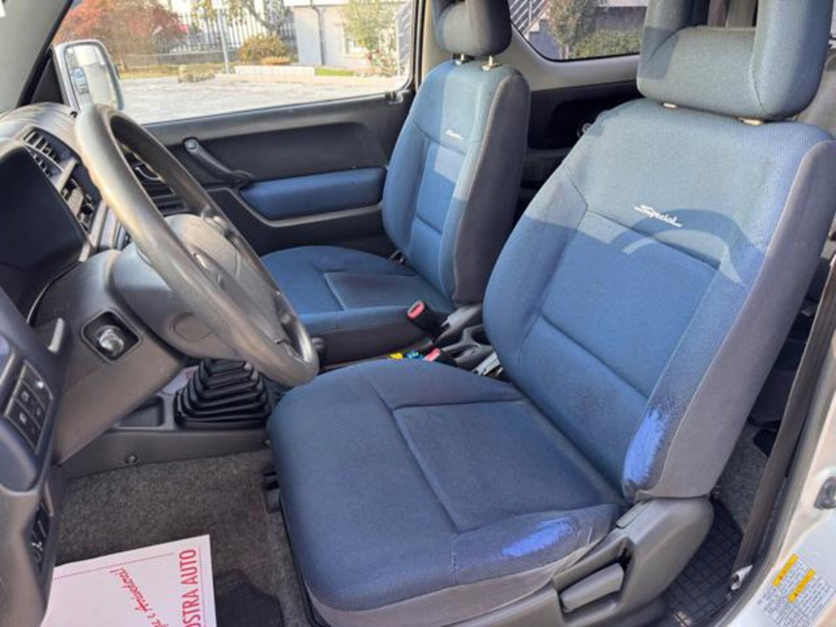 Suzuki Jimny 1.3i 16V cat 4WD JLX (11)