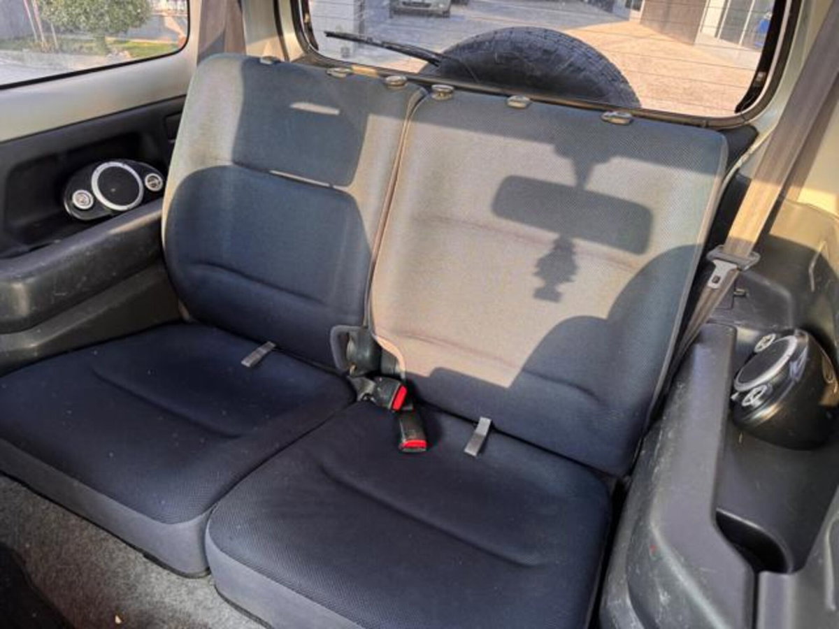 Suzuki Jimny 1.3i 16V cat 4WD JLX (14)