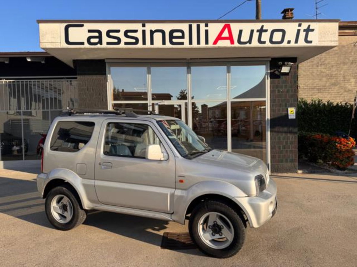 Suzuki Jimny 1.3i 16V cat 4WD JLX (2)
