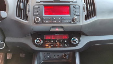 Kia Sportage 1.6 CRDI 115 CV 2WD Business Class (10)