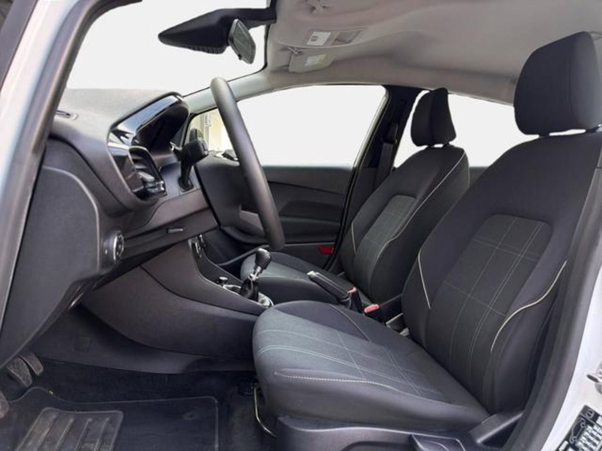 Ford Fiesta 1.5 TDCi 5 porte Vignale (12)