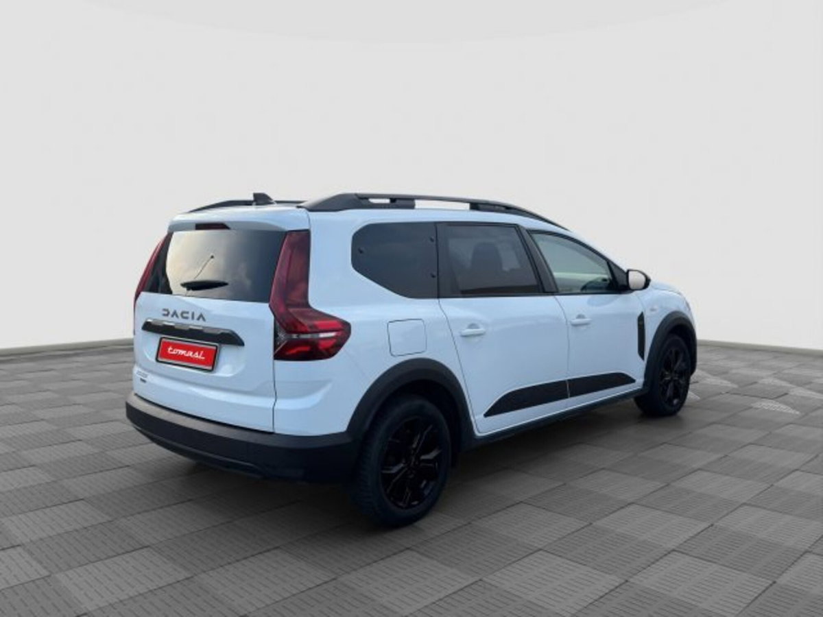 Dacia Jogger 1.6 hybrid Extreme 140cv (5)