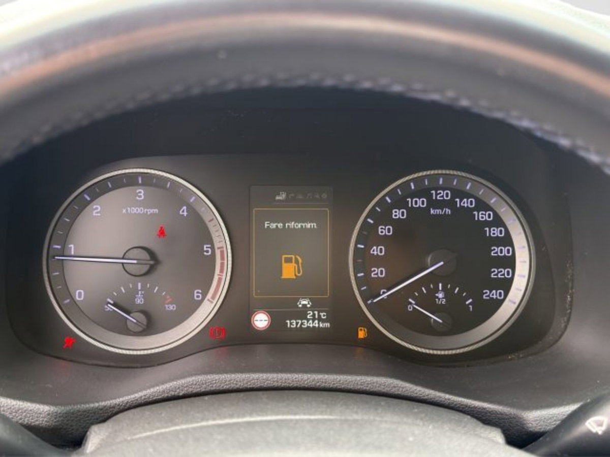 Hyundai Tucson 1.7 CRDi XPossible (15)