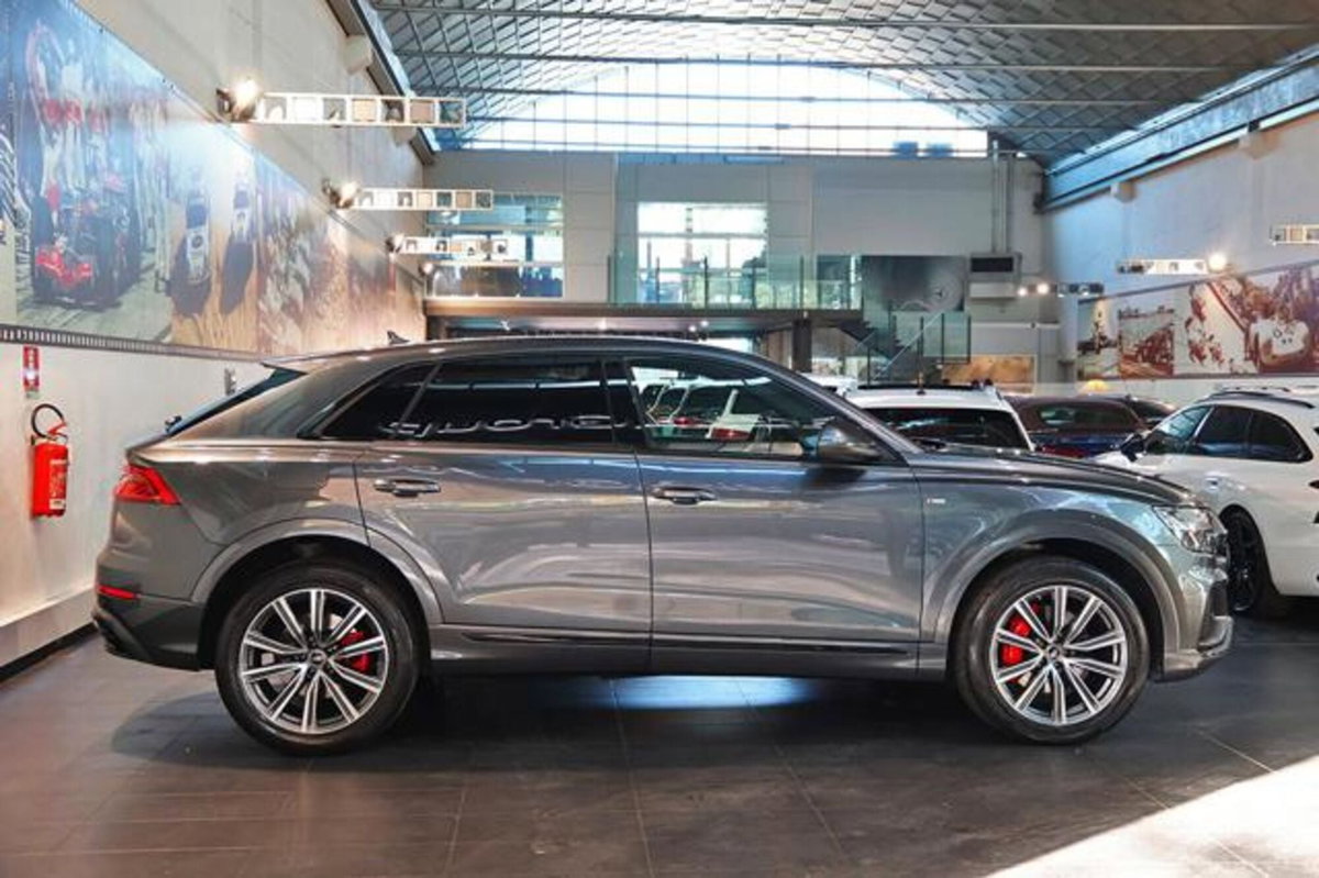 Audi Q8 Q8 50 TDI 286 CV quattro tiptronic Sport (2)