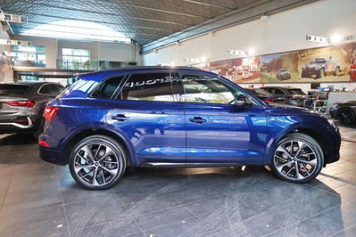 Audi Q5 40 2.0 tdi mhev 12V Identity Black quattro s-tronic (10)