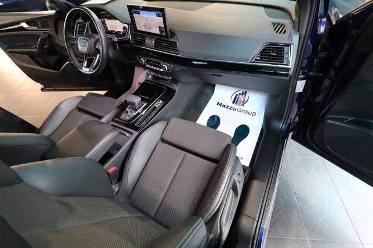 Audi Q5 40 2.0 tdi mhev 12V Identity Black quattro s-tronic (16)