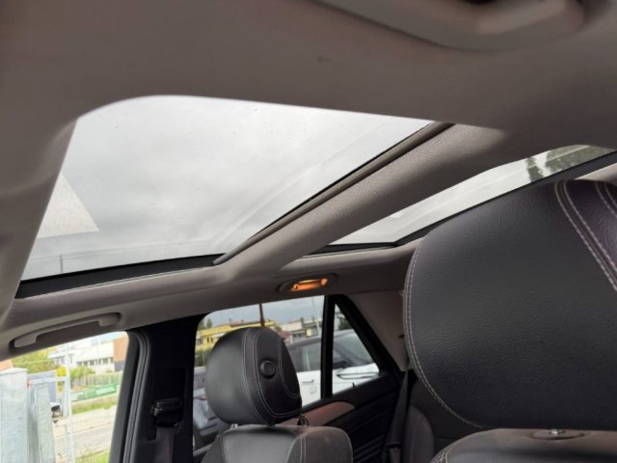Mercedes-Benz Classe ML 250 BlueTEC 4Matic Premium (12)