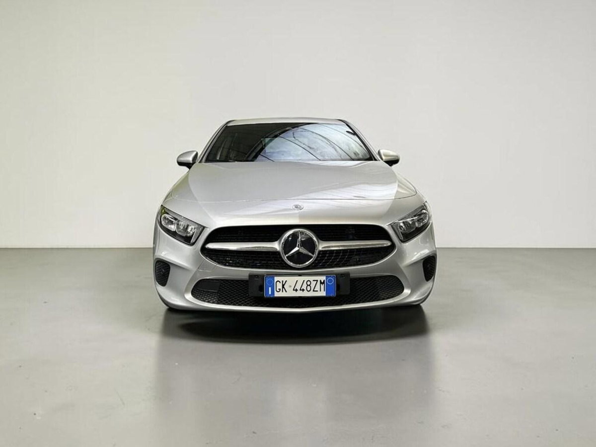 Mercedes-Benz Classe A 180 d Business (3)