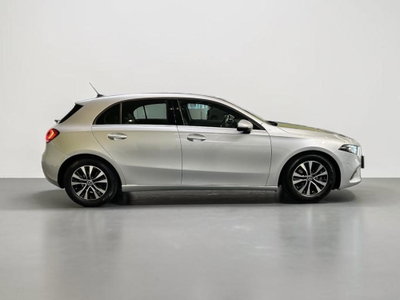 Mercedes-Benz Classe A 180 d Business (4)