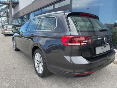 Volkswagen Passat Variant 2.0 TDI SCR 122 CV EVO DSG Business (6)
