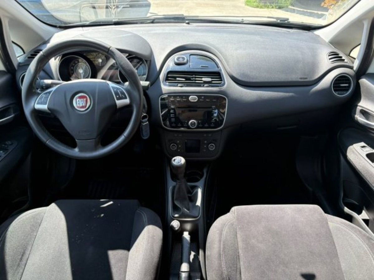 Fiat Punto 1.3 MJT II S&S 85 CV 5 porte ECO Street (7)