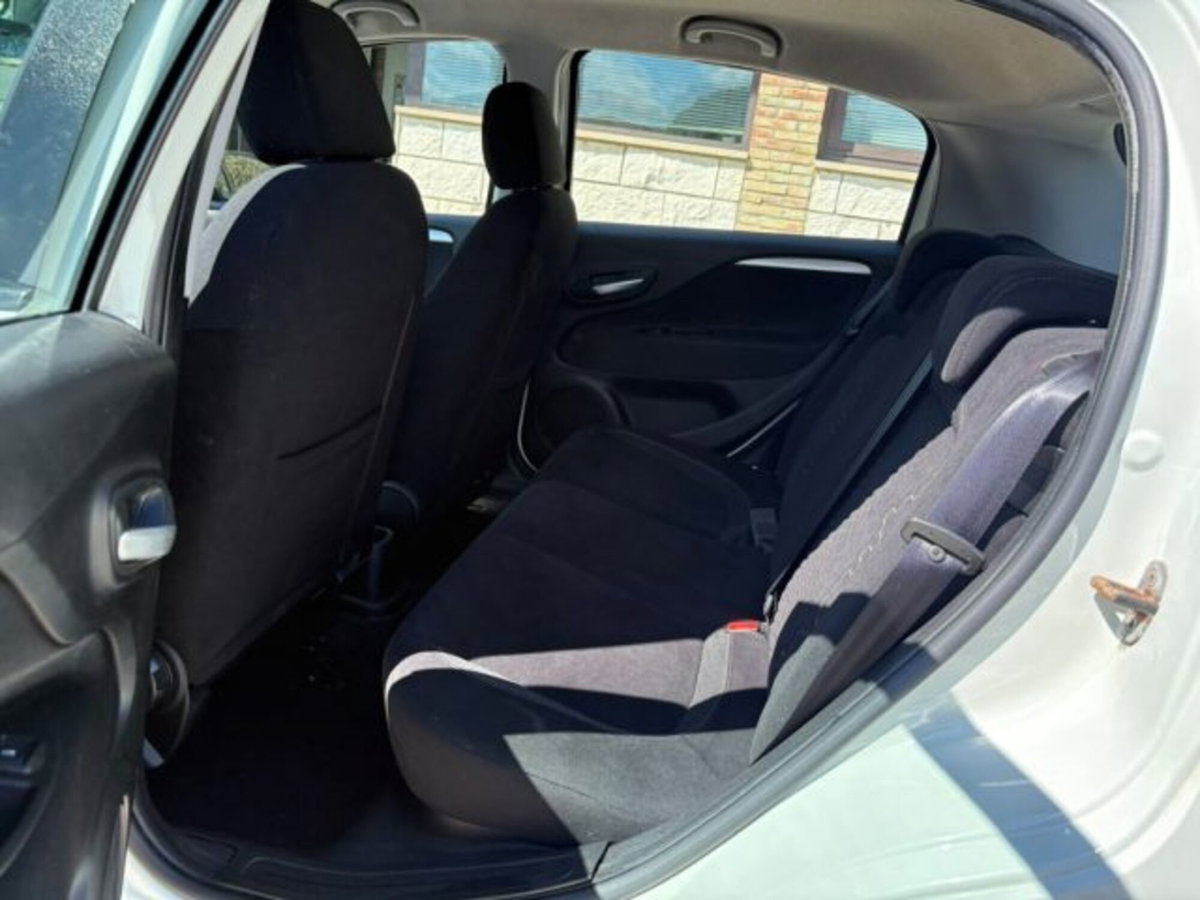 Fiat Punto 1.3 MJT II S&S 85 CV 5 porte ECO Street (8)