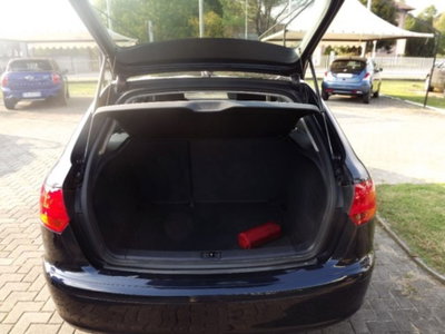 Audi A3 Sportback 2.0 16V TDI Attraction (11)