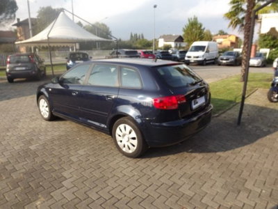 Audi A3 Sportback 2.0 16V TDI Attraction (5)