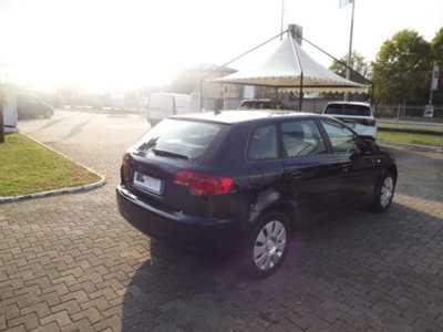 Audi A3 Sportback 2.0 16V TDI Attraction (9)