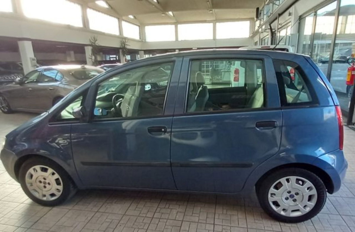 Fiat Idea 1.4 16V Dynamic (2)