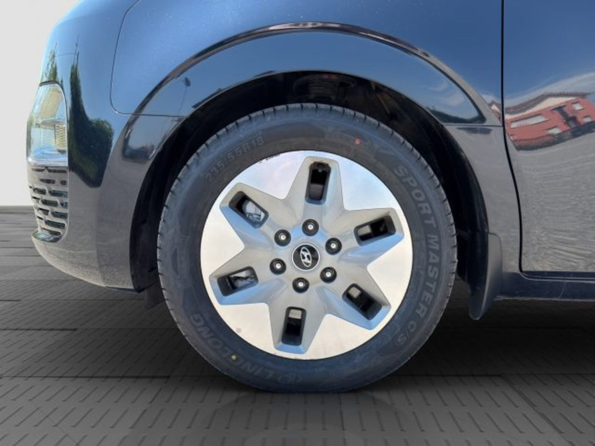 Hyundai Staria 2.2 2wd auto (17)
