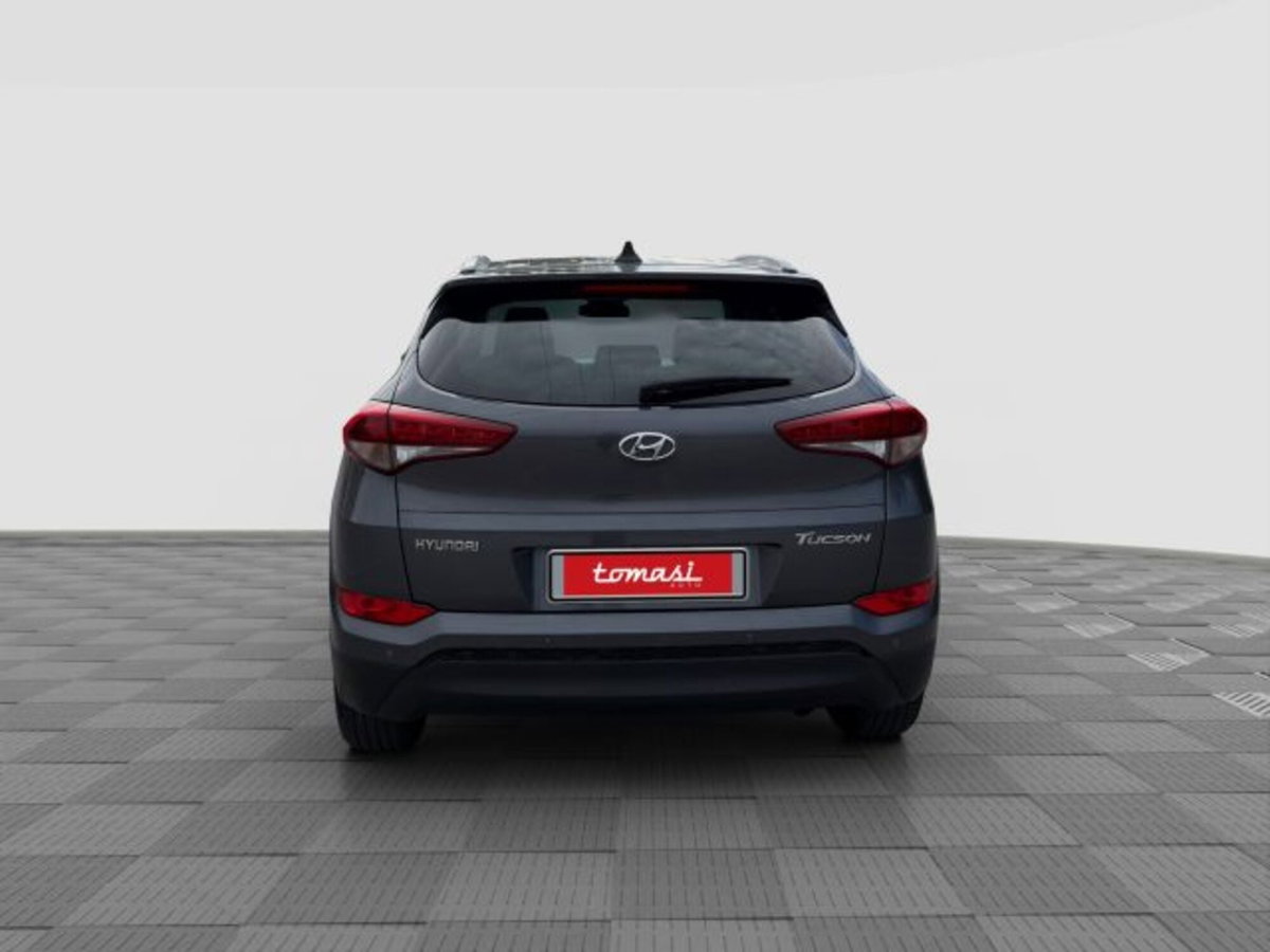 Hyundai Tucson 1.7 CRDi XPossible (4)
