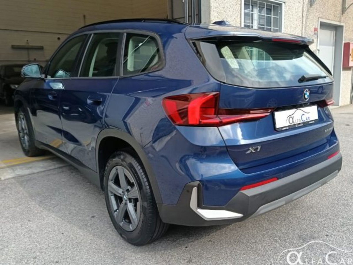 BMW X1 sDrive 18i Msport (8)