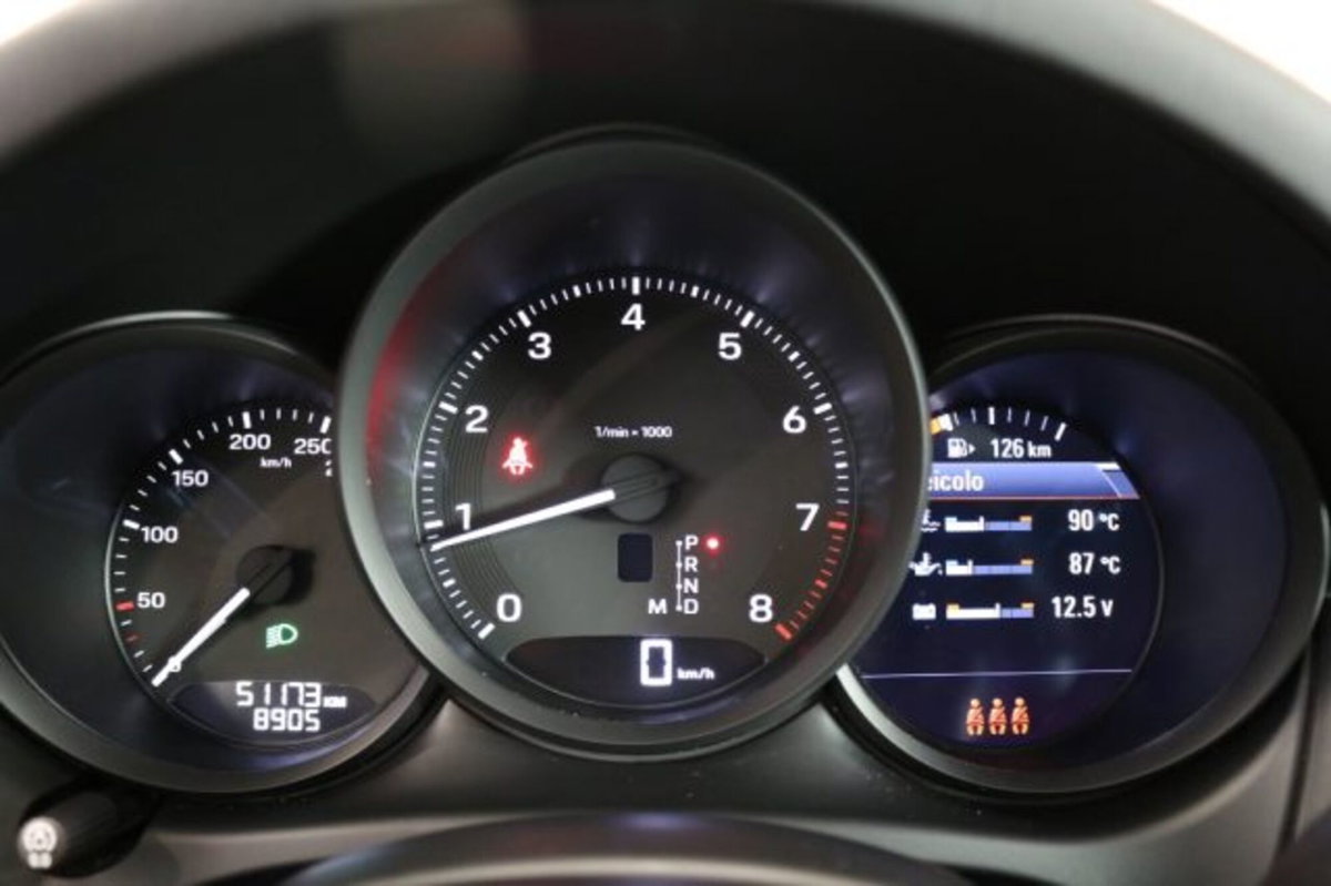Porsche Macan 2.0 265cv pdk (13)