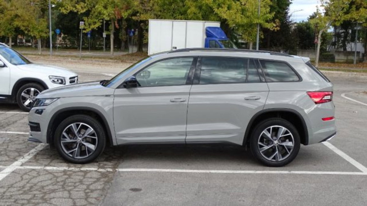 Skoda Kodiaq 2.0 tdi evo Sportline 150cv dsg (4)