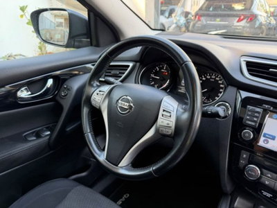 Nissan Qashqai 1.5 dCi N-Connecta (11)