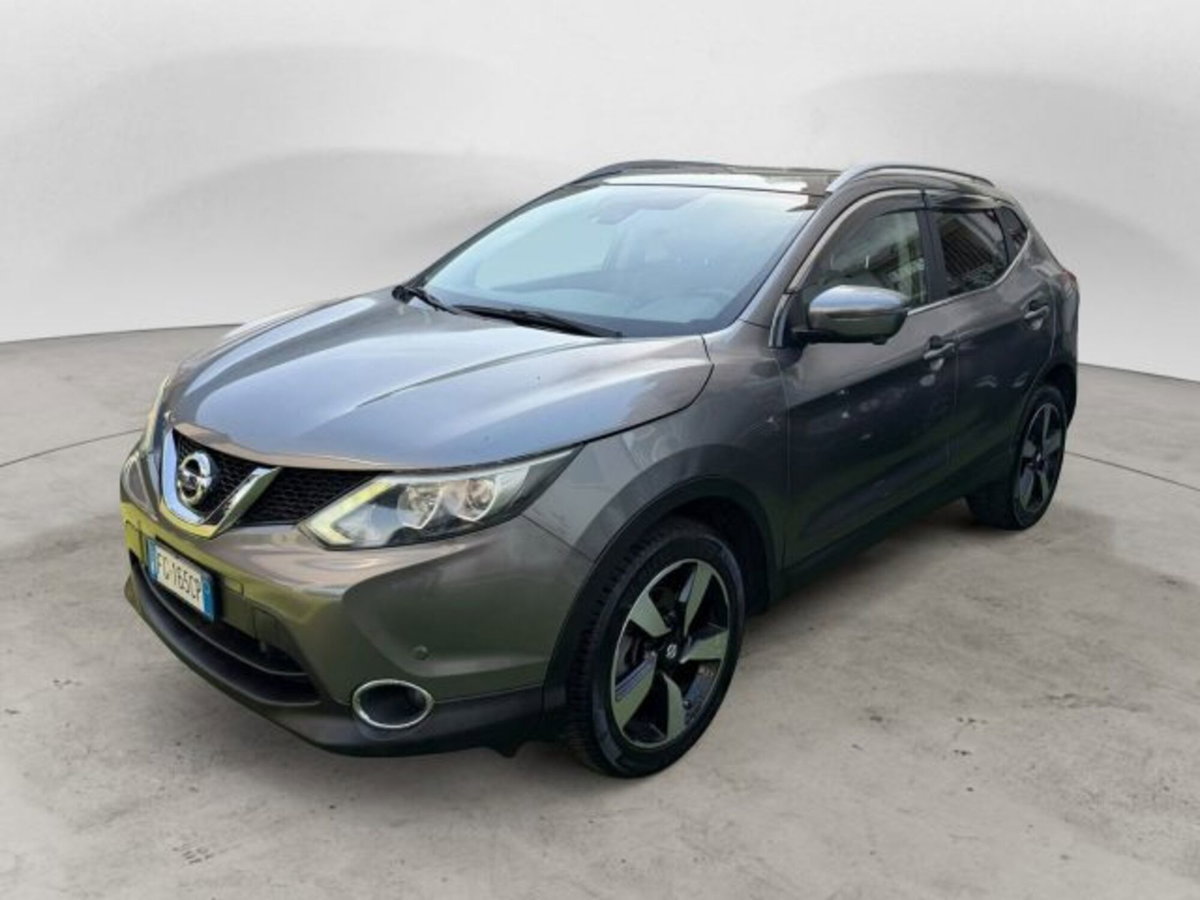 Nissan Qashqai 1.5 dCi N-Connecta (2)