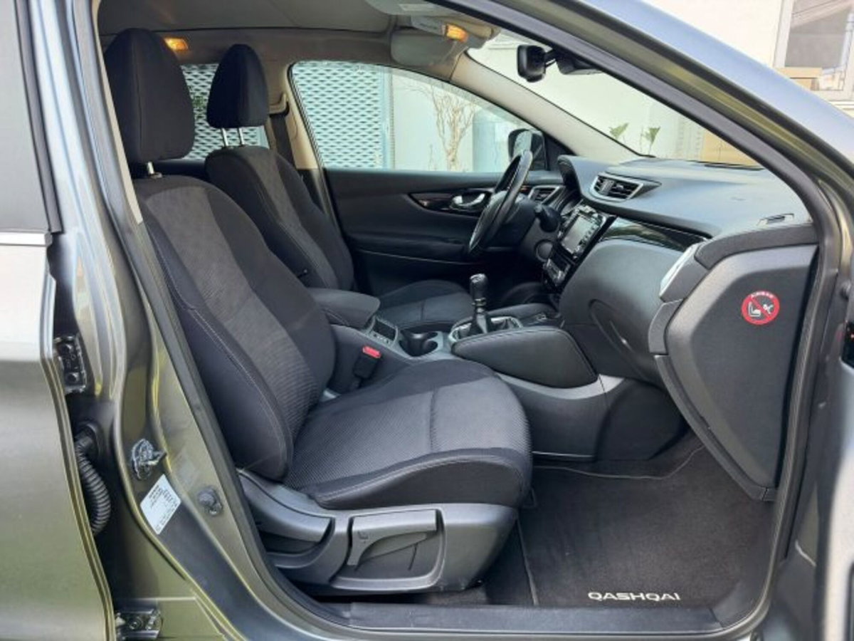 Nissan Qashqai 1.5 dCi N-Connecta (9)
