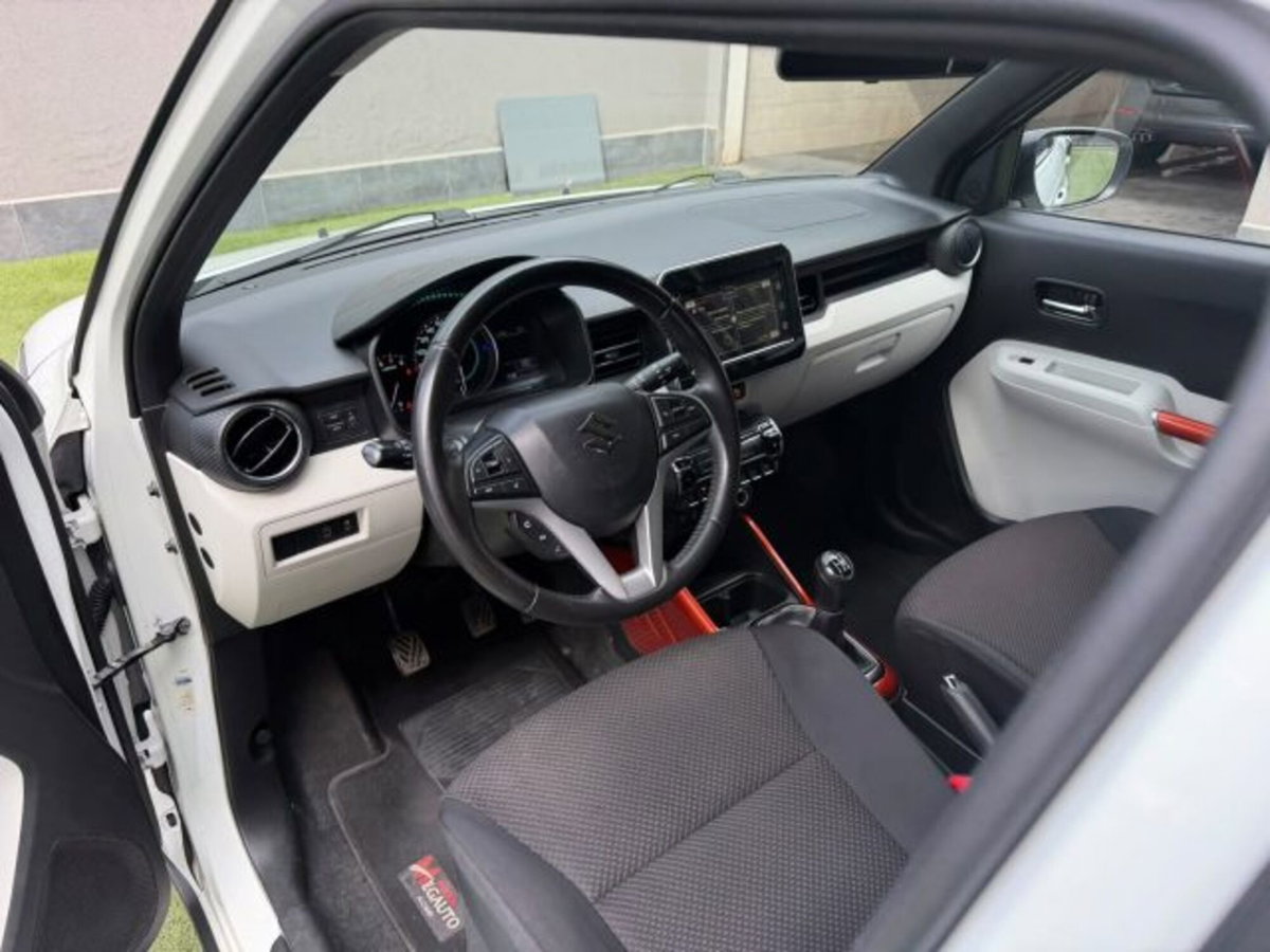 Suzuki Ignis 1.2h Top 2wd (10)