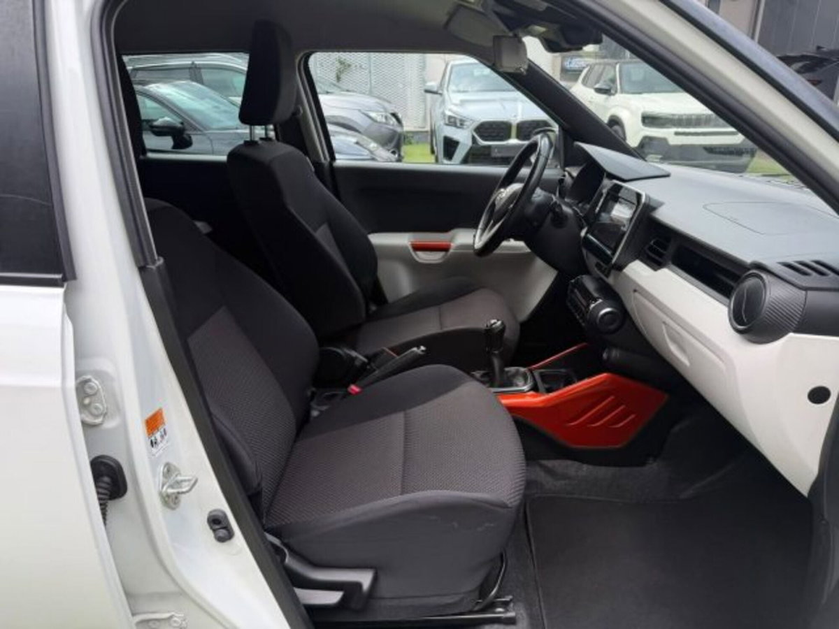 Suzuki Ignis 1.2h Top 2wd (11)