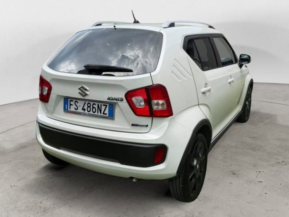 Suzuki Ignis 1.2h Top 2wd (3)