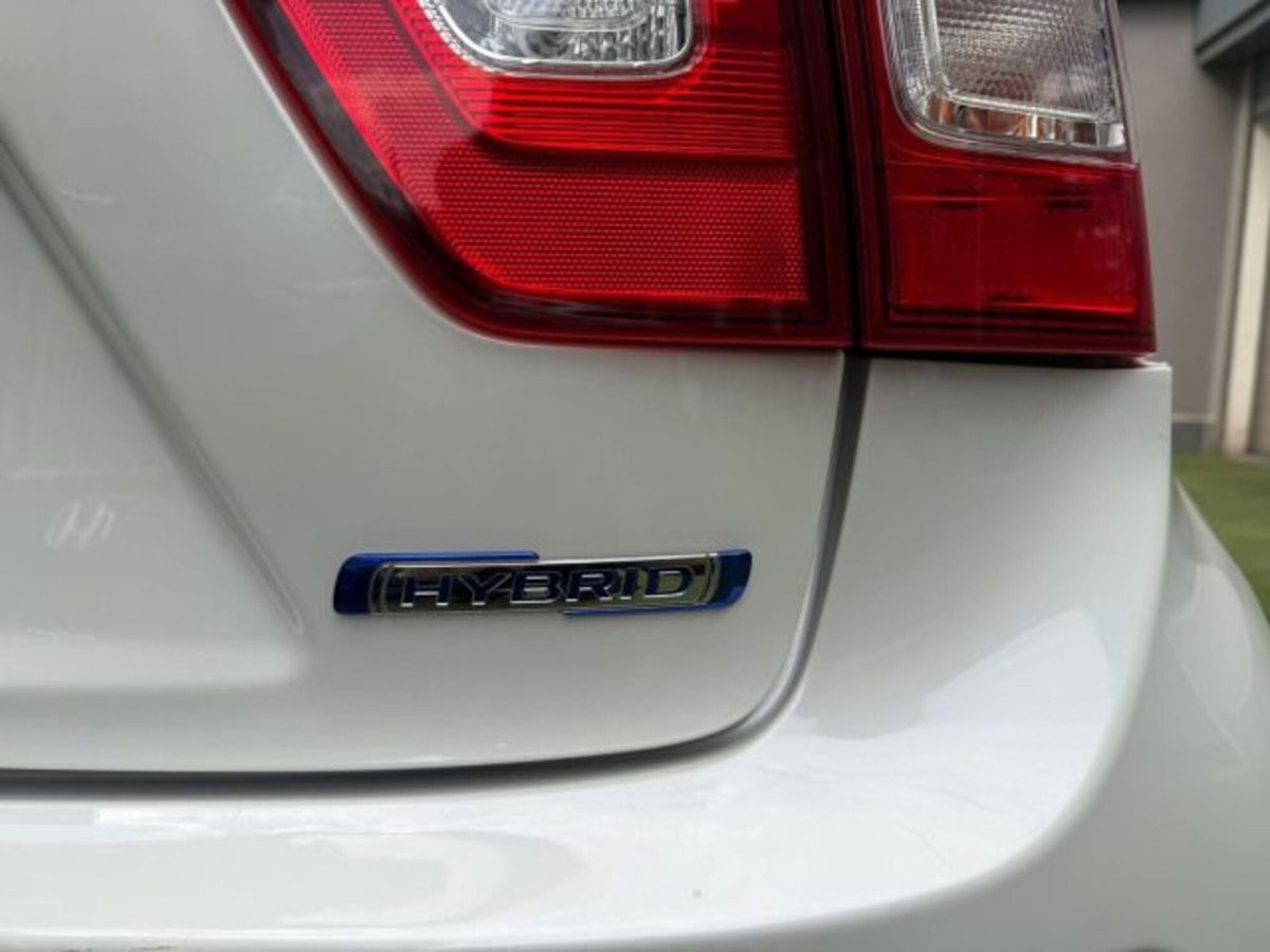 Suzuki Ignis 1.2h Top 2wd (6)