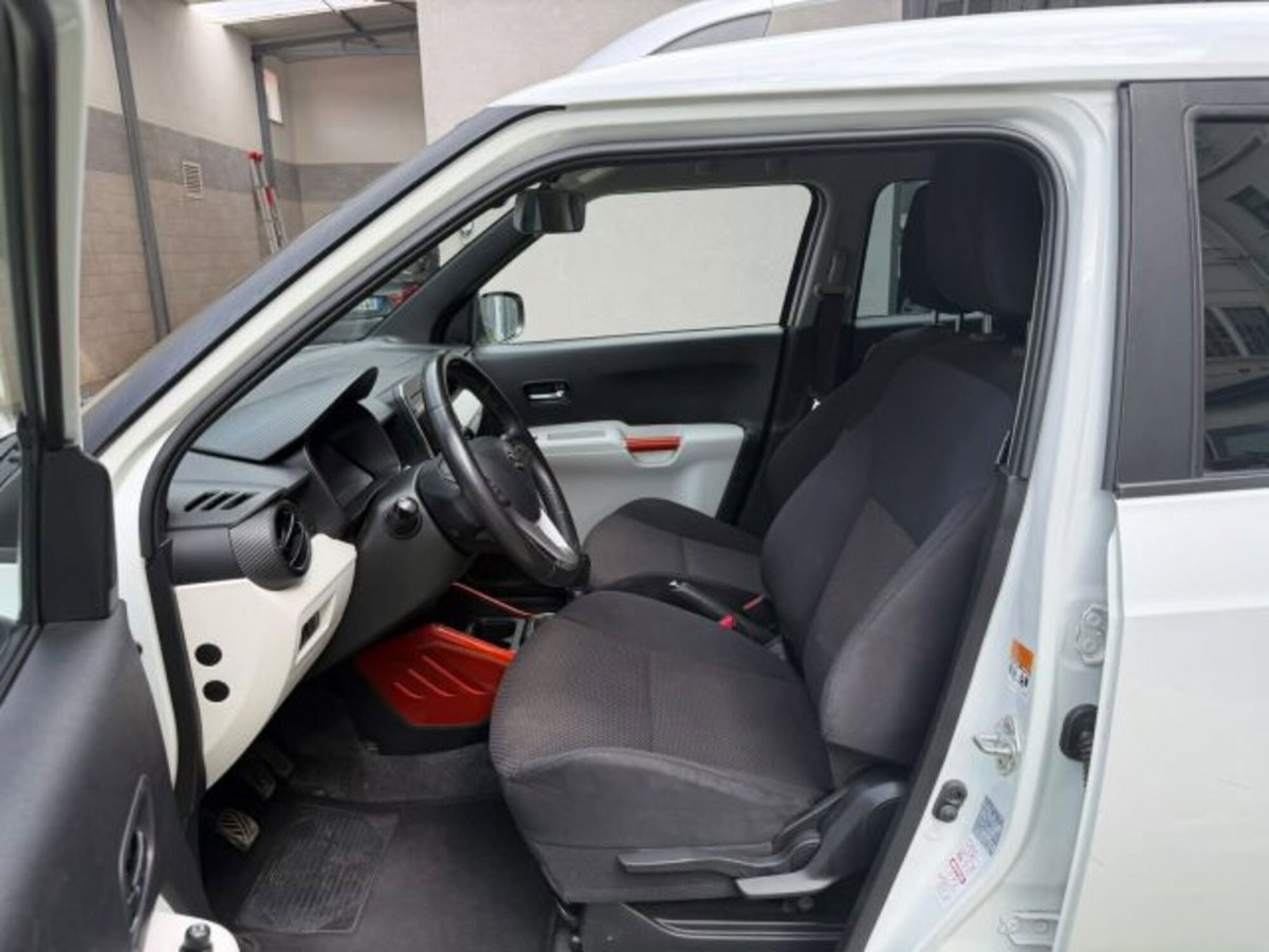 Suzuki Ignis 1.2h Top 2wd (9)