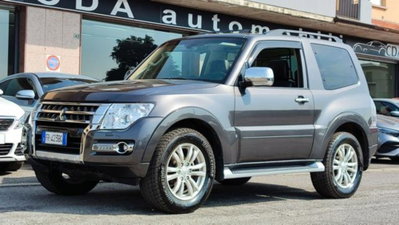 Mitsubishi Pajero 3.2 DI-D 16V aut. 3p. Intense DPF usata