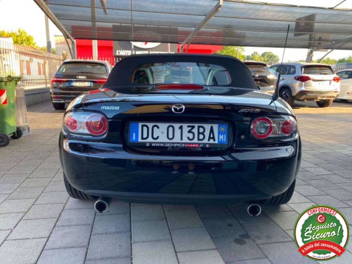 Mazda MX-5 Roadster 2.0L 16V Wind (7)