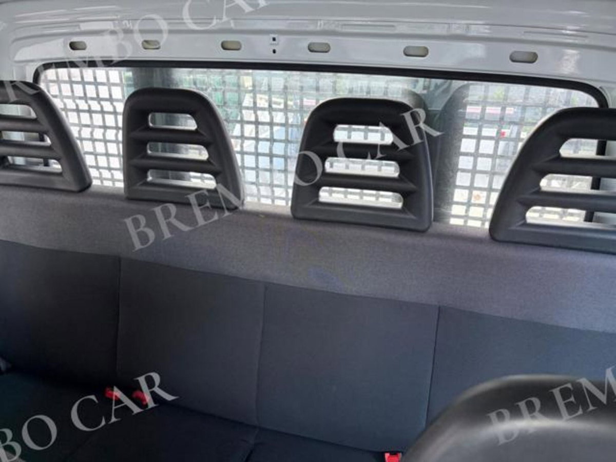 Iveco Daily Telaio 35S14 2.3 HPT PLM Cabinato (8)