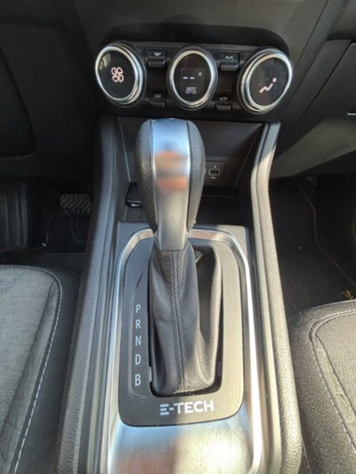 Renault Captur Full Hybrid E-Tech 145 CV Business (12)