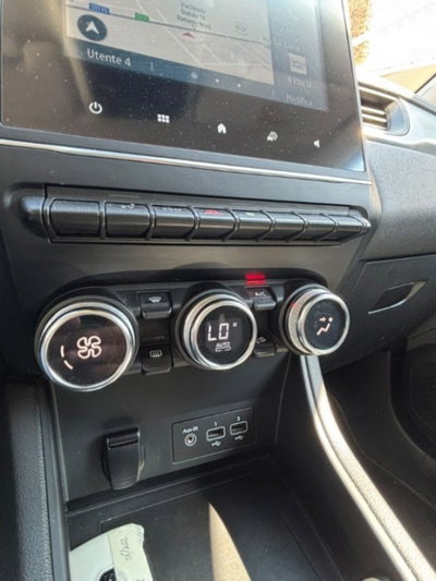 Renault Captur Full Hybrid E-Tech 145 CV Business (8)
