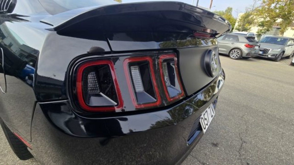 Ford Mustang Coupé Fastback 2.3 EcoBoost (12)