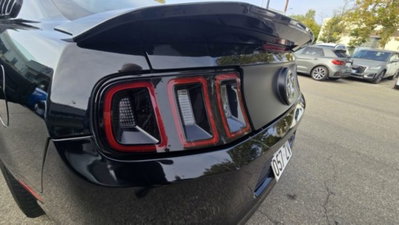 Ford Mustang Coupé Fastback 2.3 EcoBoost (12)