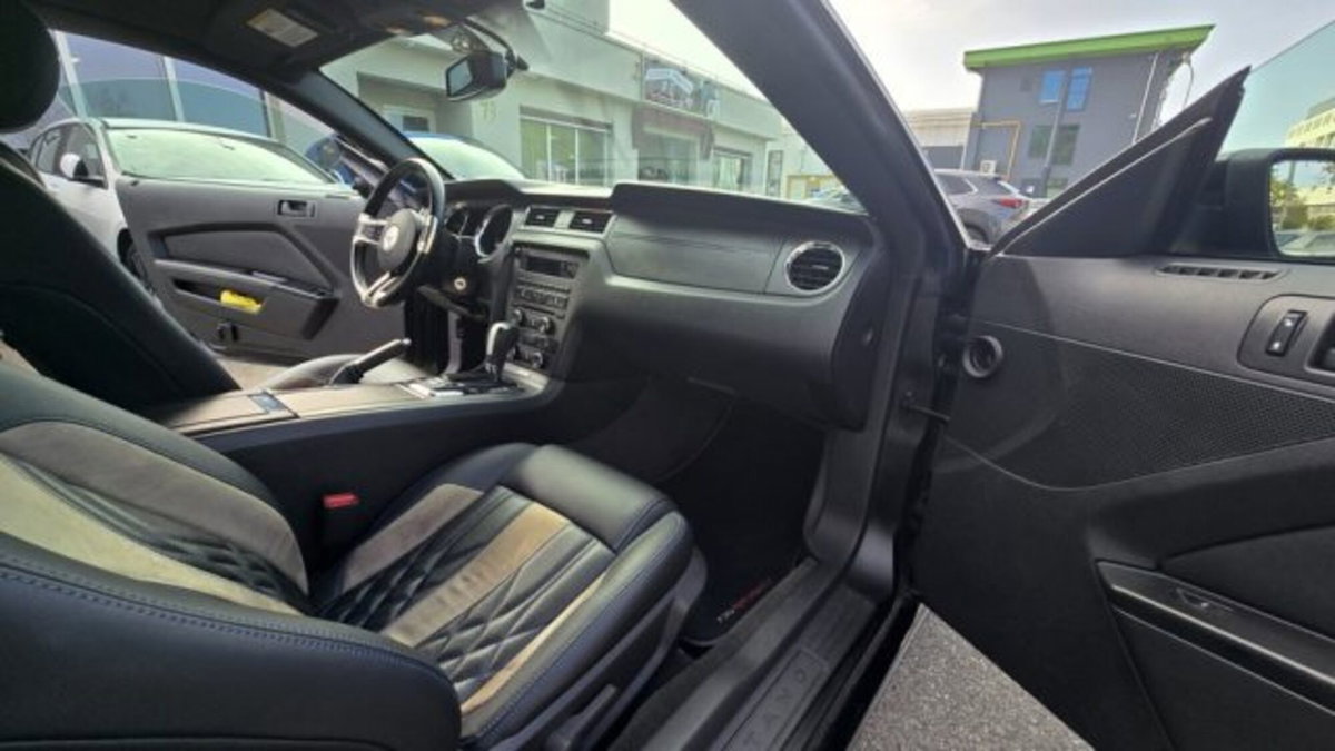 Ford Mustang Coupé Fastback 2.3 EcoBoost (13)