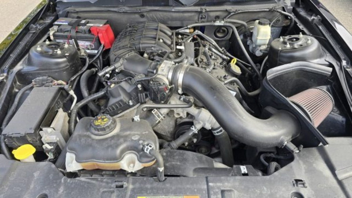 Ford Mustang Coupé Fastback 2.3 EcoBoost (15)